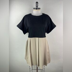 💚 3417. Pleated Textured Short Sleeve Mini Dress